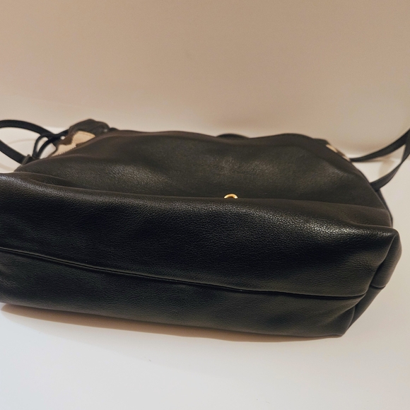 Burberry Black Leather Shoulder Bag - Picture 9 of 12